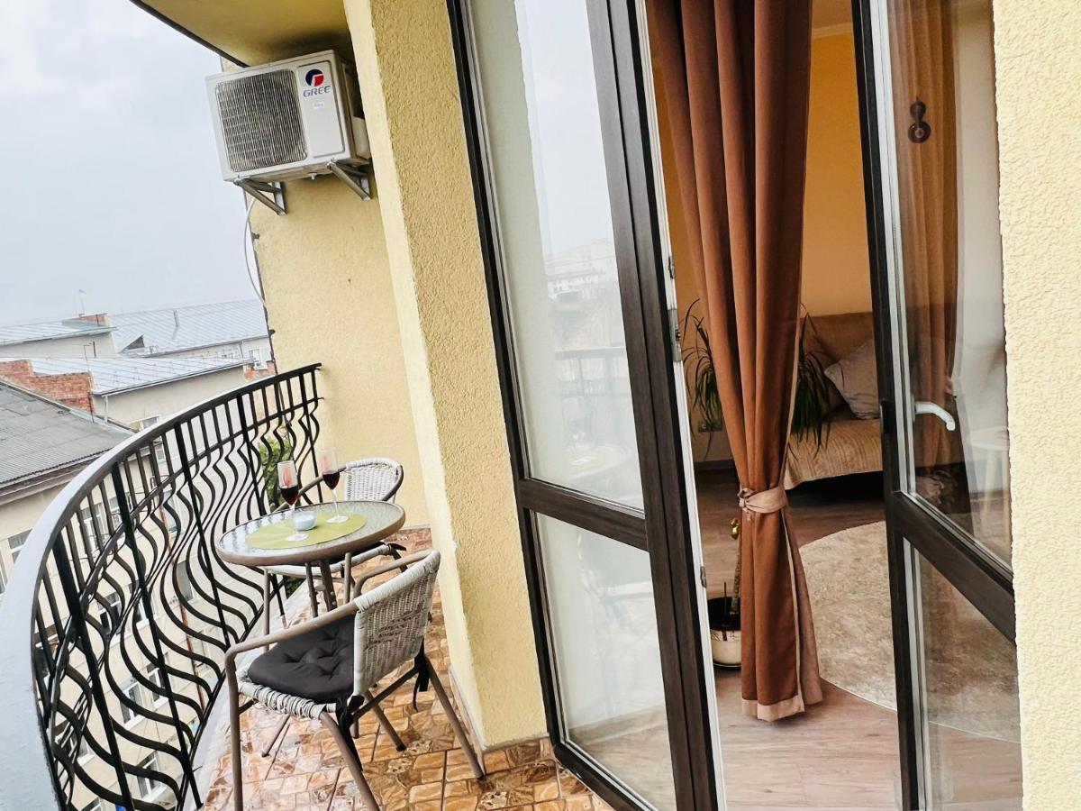 Apartaments Sichovyh Strilciv 68A Ivano-Frankivsk Esterno foto