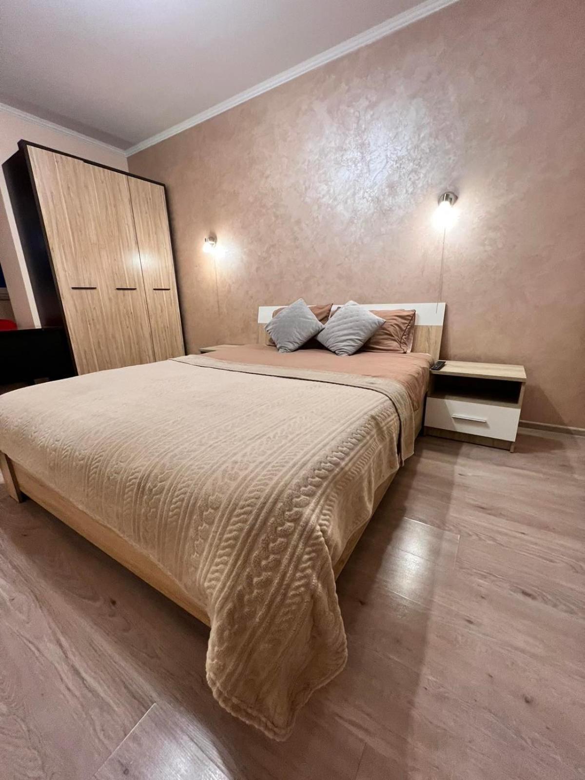Apartaments Sichovyh Strilciv 68A Ivano-Frankivsk Esterno foto